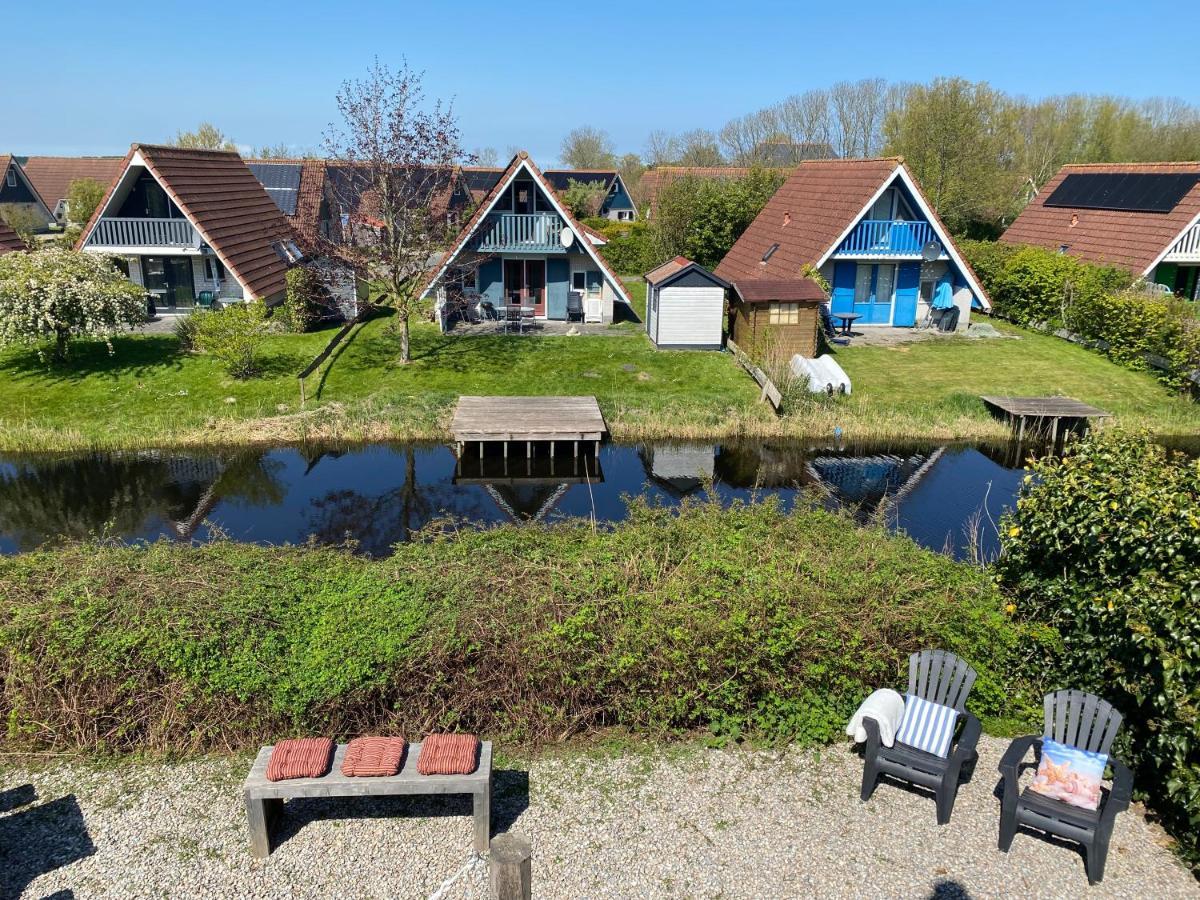 De Lauwersmeer Vogel Mit Eingezaeuntem Garten Anjum Exterior photo