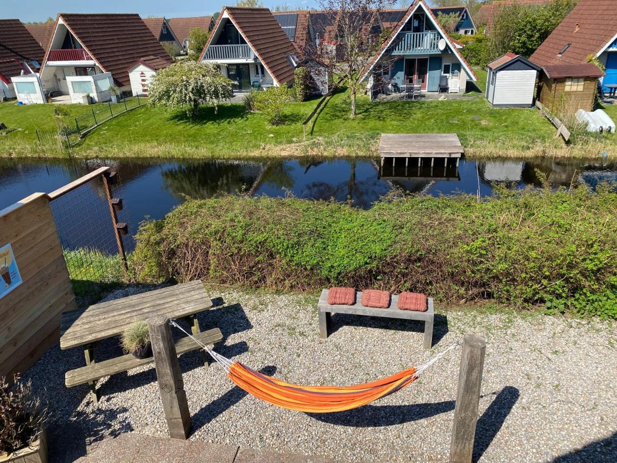 De Lauwersmeer Vogel Mit Eingezaeuntem Garten Anjum Exterior photo